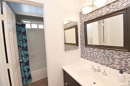 9346 Telkaif St, Lakeside CA  92040-5808 exterior