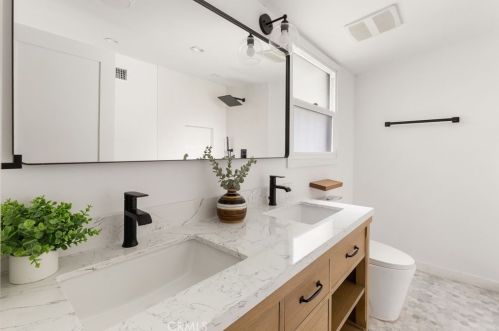 596 Mountain View St, Altadena CA  91001-4921 exterior