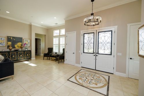 10709 Goldsborough Cir, Valley Home CA  95361-7648 exterior