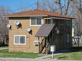 737 7th Ave, Payette, ID 83661-2243