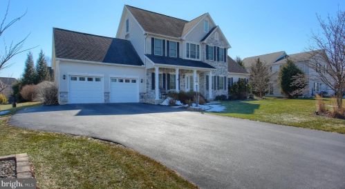 219 Shirley Ln, South Middleton, PA 17007-9596