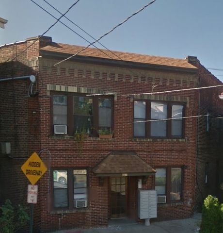 601 Columbia Ave, North Bergen NJ  07047-1651 exterior