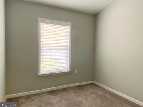 179 Dunlap Dr, Charles Town WV  25414-6509 exterior