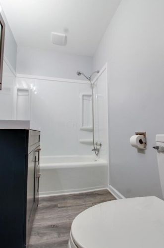 387 Kensington Pl, Marion OH  43302-5640 exterior