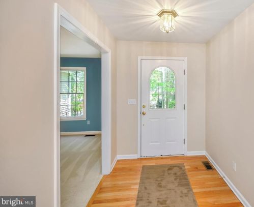 604 Mt Pleasant Dr, Locust Grove, VA 22508-5112