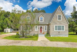 5959 Bentley Dr, Baker, LA 70714-5050