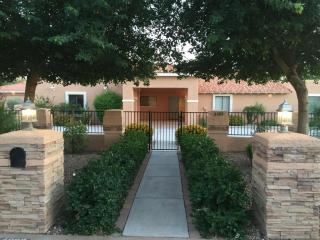 4009 Flower Ave, Mesa, AZ 85206-5101