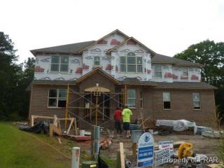 2704 Meadowmont Ln, Fayetteville NC  28306-4624 exterior