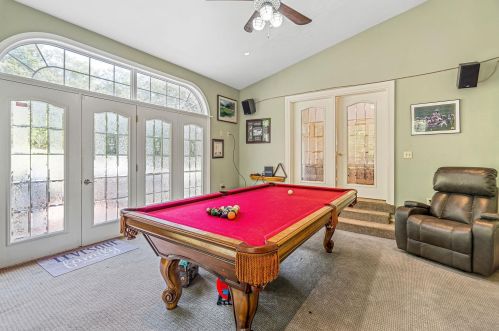 3 Century Dr, Raymond NH  03077-1544 exterior