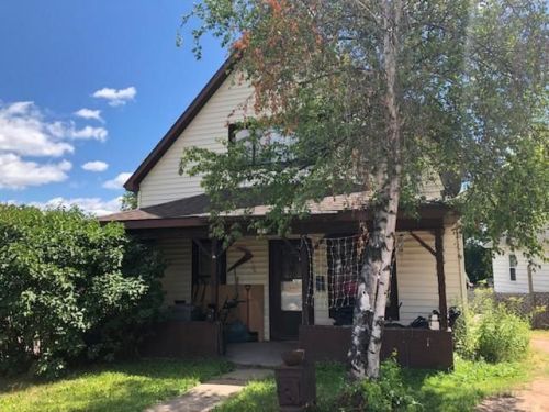 704 Thayer St, Woodboro, WI 54501-2361
