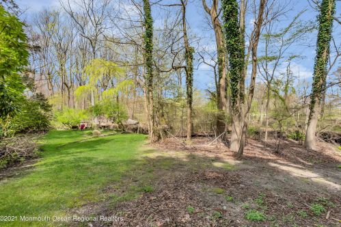 741 Roseld Ave, Tinton Falls NJ  07712-4149 exterior