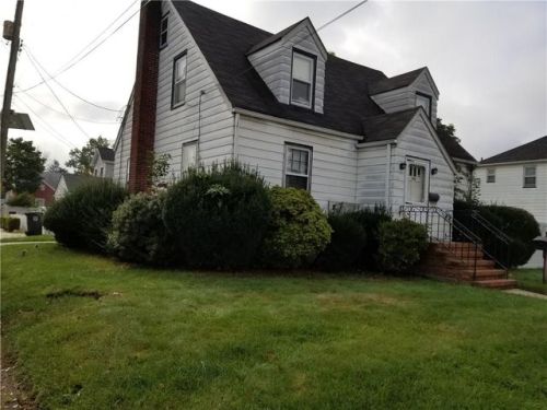 159 Bergen St, Woodbridge, NJ 07095-1807