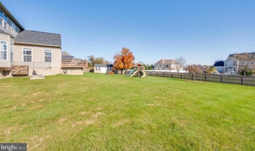 786 Spruce Hill Way, Charles Town WV  25414-4486 exterior