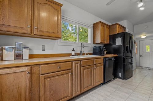 4156 97, Milwaukee WI 53222-1417 exterior