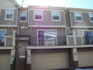 8357 Townsend Dr, Edina MN  55344-4406 exterior