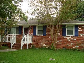 1725 Weber Ave, Chesapeake, VA 23320-2241