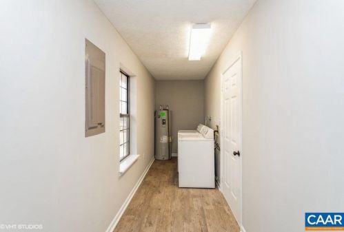 543 Jefferson Dr, Bybee VA  22963-3212 exterior