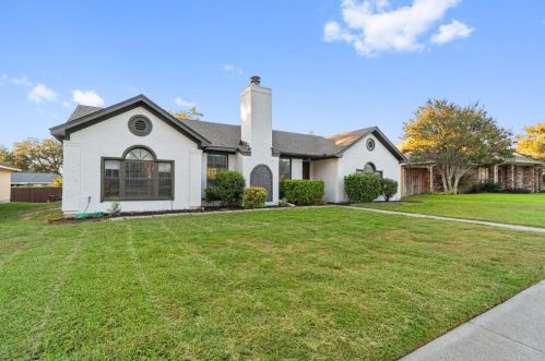 1013 Summertree Cir, Plano TX  75025-2506 exterior