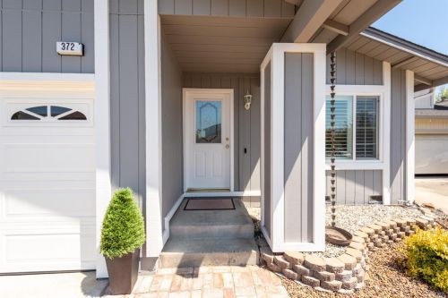 372 Manka Cir, Santa Rosa, CA 95403-7749