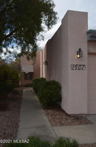 1907 La Rienda Ave, Tucson, AZ 85715-4485