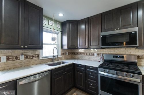 25 Goldy Dr, Gloucester NJ  08030-1318 exterior