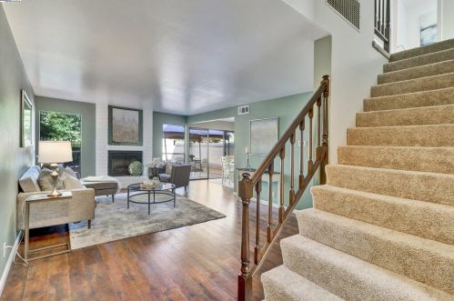 34254 Arizona St, Union City, CA 94587-5705