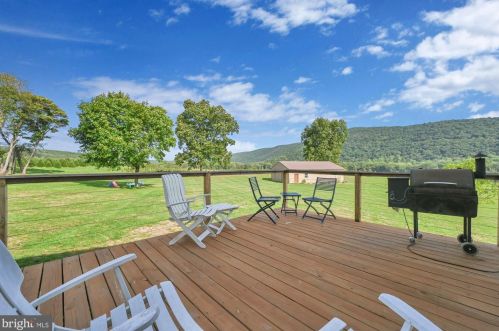 7 Pheasant Run Rd, Molino PA  17961-9183 exterior