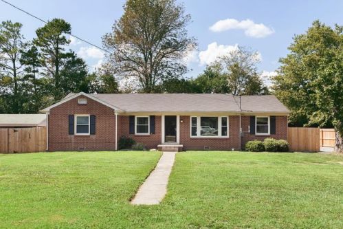 109 Linda Dr, Shelbyville TN  37160-3827 exterior