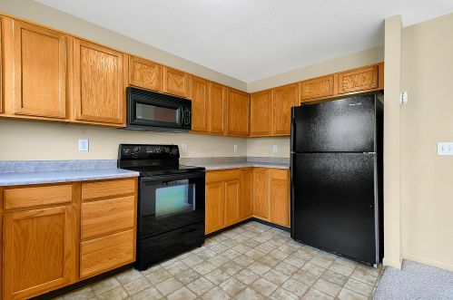 643 Keltonhurst Dr, Pataskala OH 43062-7363 exterior