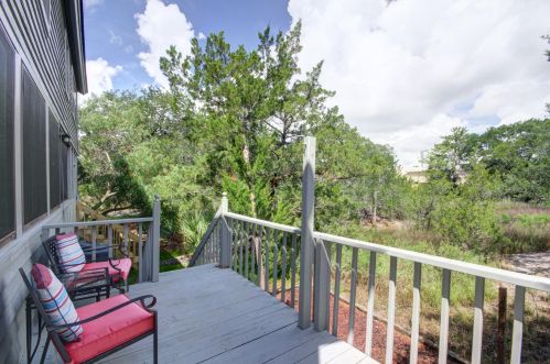 1073 Marsh Court Ln, Mount Pleasant SC  29464-3356 exterior