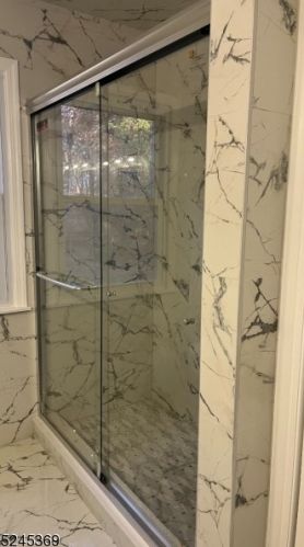 14 Ironwood Way, West Paterson NJ  07424-2019 exterior