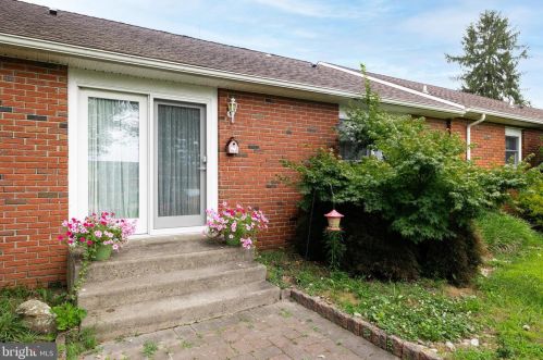 1412 Old Indian Mills Rd, Southampton NJ  08088-9441 exterior