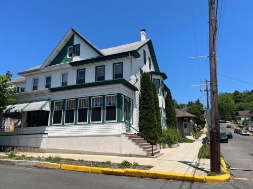 2 6th St, Jim Thorpe, PA 18229-2407