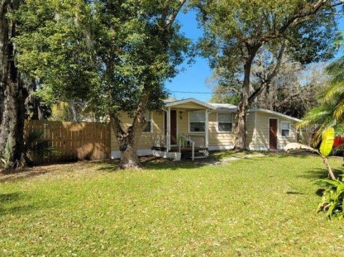 1535 Carillon St, Tarpon Springs, FL 34691-5249