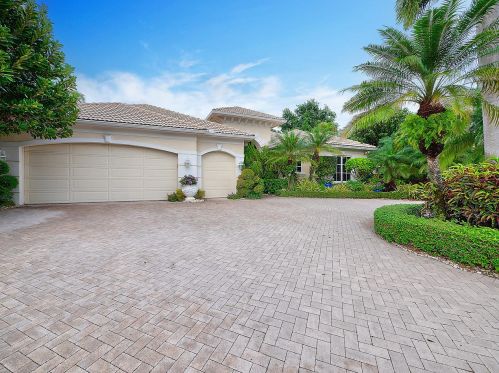 109 Pembroke Dr, West Palm Beach, FL 33418-4611