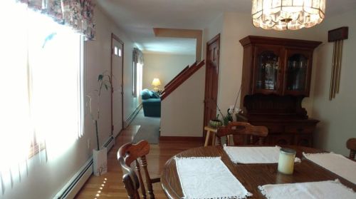 3 Gale Ct, North Providence RI  02904-1035 exterior