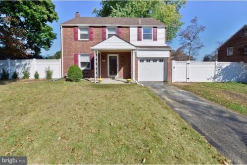 37 Johns Rd, Cheltenham, PA 19012-1417