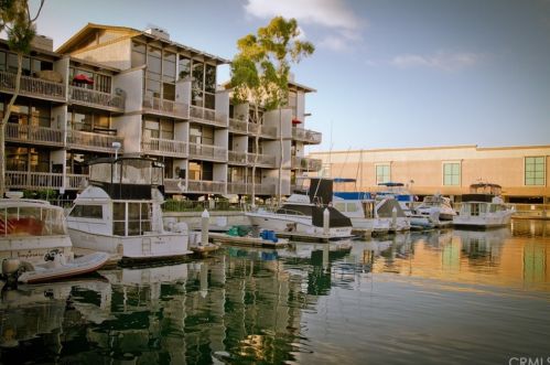 9325 Marina Pacifica Dr, Long Beach CA 90803-7004 exterior