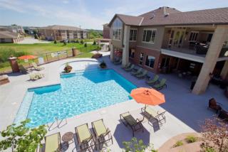 6711 Giles Rd, Omaha NE  68133-2134 exterior