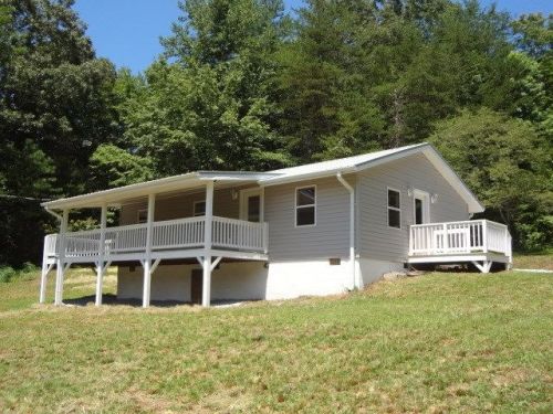 631 Fox Hollow Cir, Otto NC  28763-8104 exterior