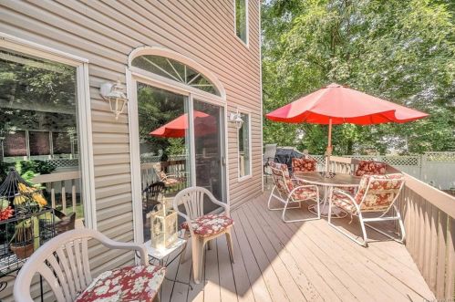 47 Malcolm St, Crotonville NY  10562-3241 exterior