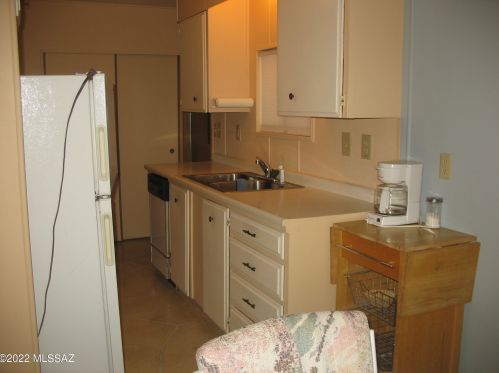 5425 Lazy S St, Tucson AZ  85713-6304 exterior