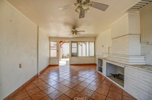 5949 Lewis Ave, Long Beach CA  90805-3528 exterior