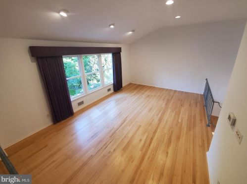 2861 Princeton Pike, Lawrence Township NJ  08648-3222 exterior