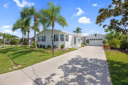 26911 Sammoset Way, Bonita Springs, FL 34135-6584