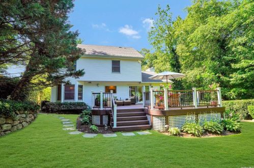 10 Deauville Ct, Northport NY  11768-2156 exterior