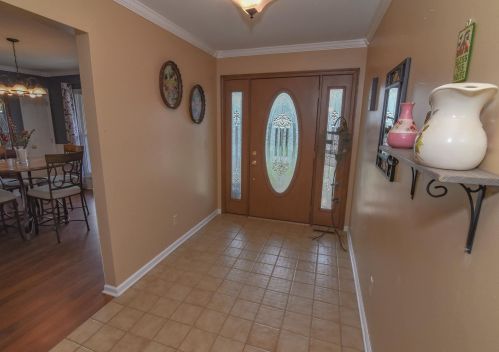 8883 Valley Circle Dr, Florence KY  41042-9523 exterior