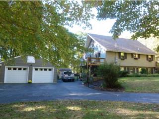 17 Pleasant St, Chichester, NH 03258-6319