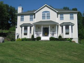 108 Prospect St, Marlborough, NY 12542-5183