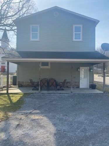 2407 Eastbrook Rd, New Castle, PA 16105-6513